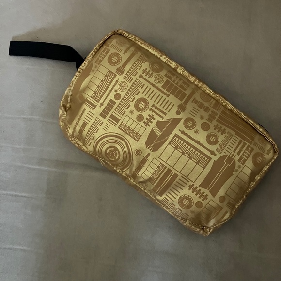 Nixon Star Wars C3PO Lightweight Packable Backpack Gold Droid C-3PO Book Bag - Picture 12 of 12